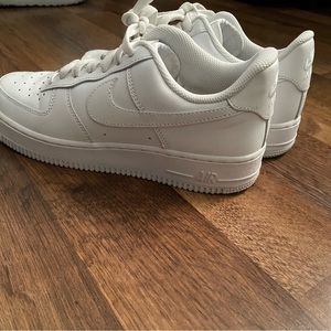 Mens White Air Force Ones without Box